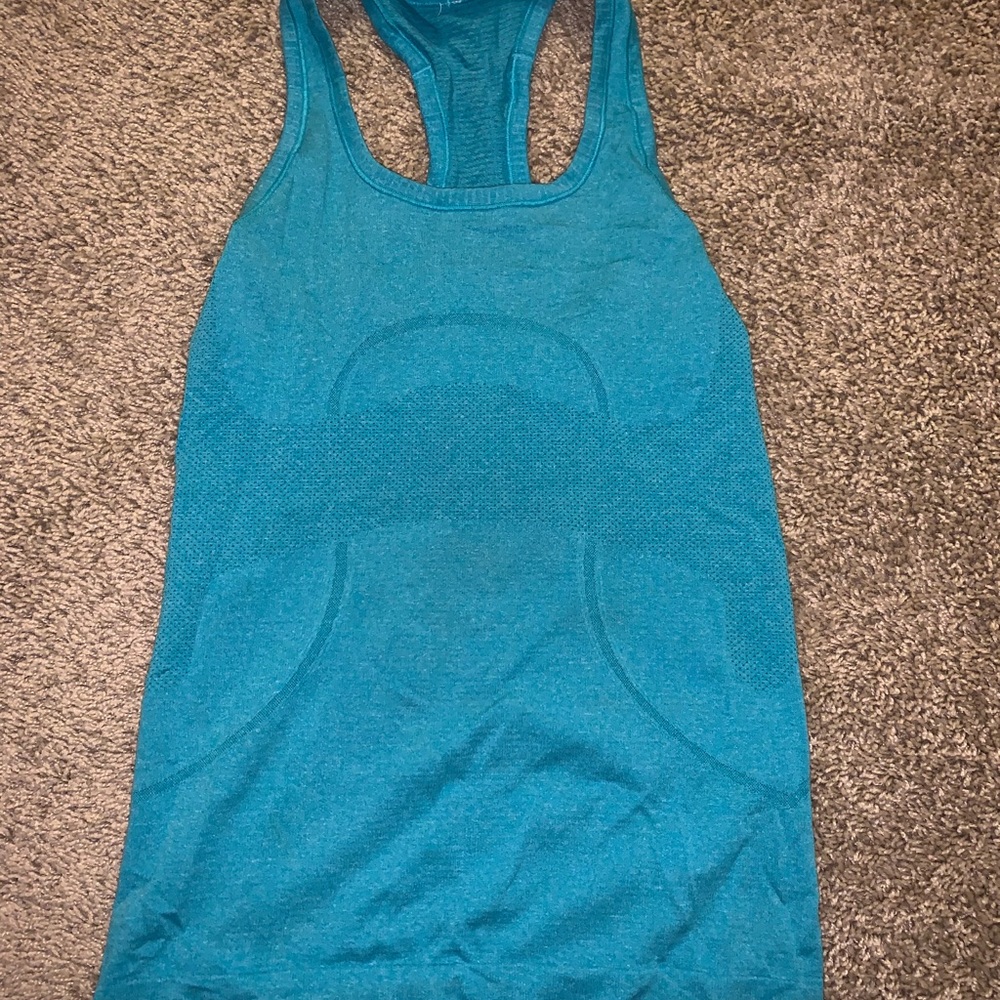 swiftly tech blue lululemon tank top size 4